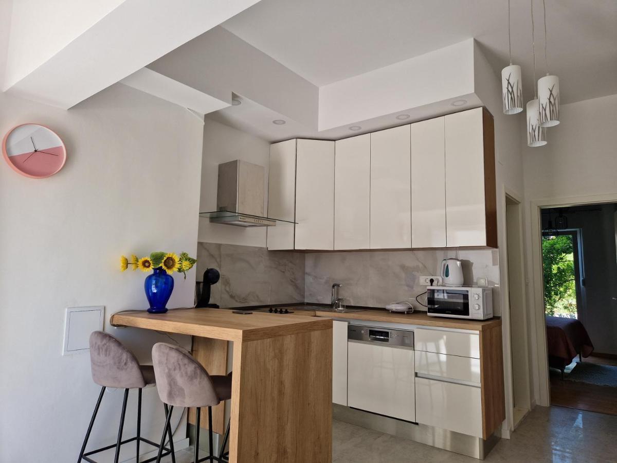 Leana Appartement *