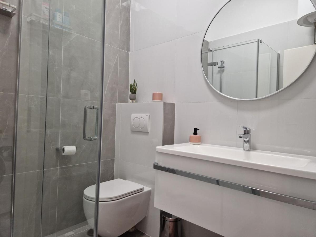 Apartament Leana *